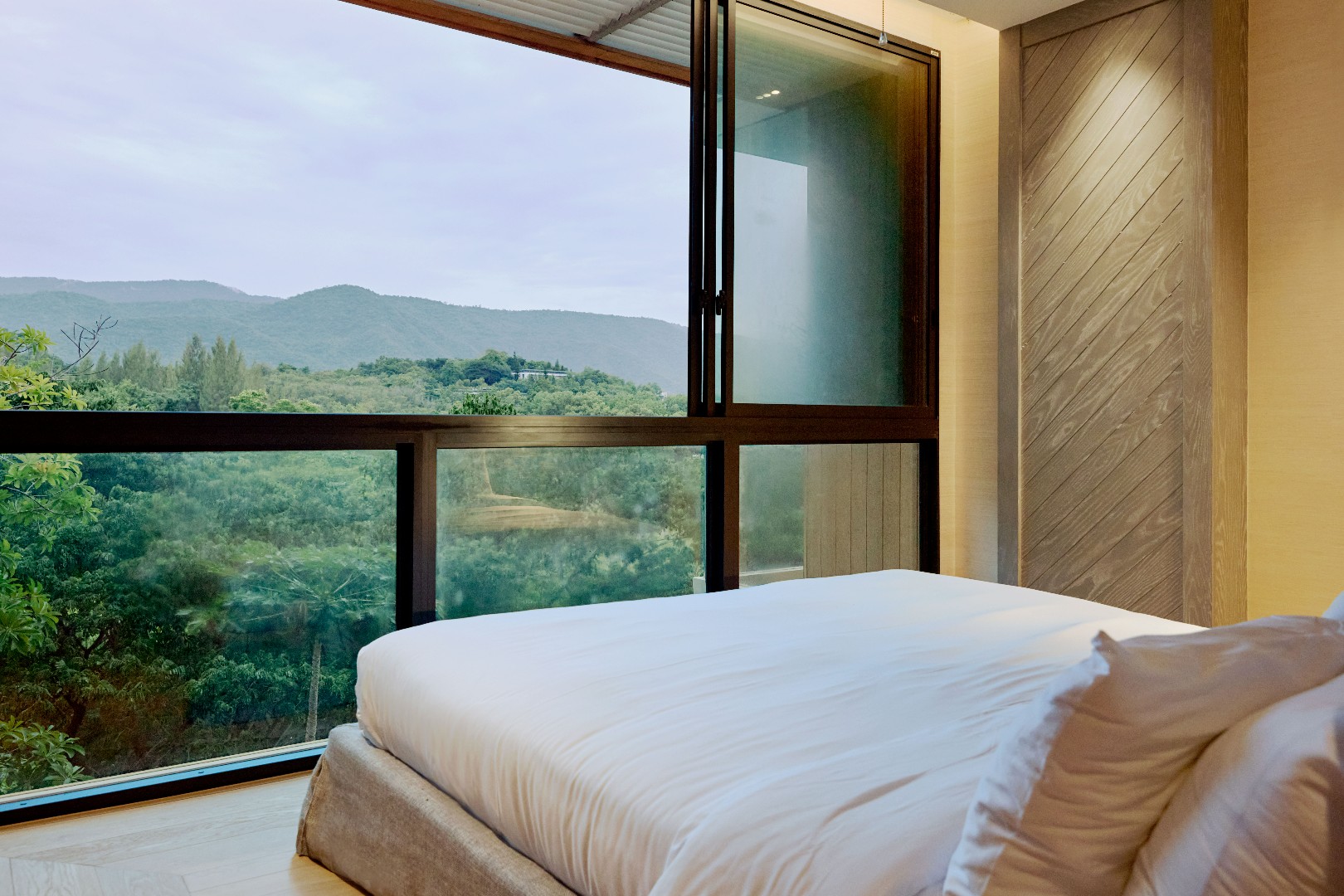 SwanLakeResidences_RoomType_N303_03.jpg