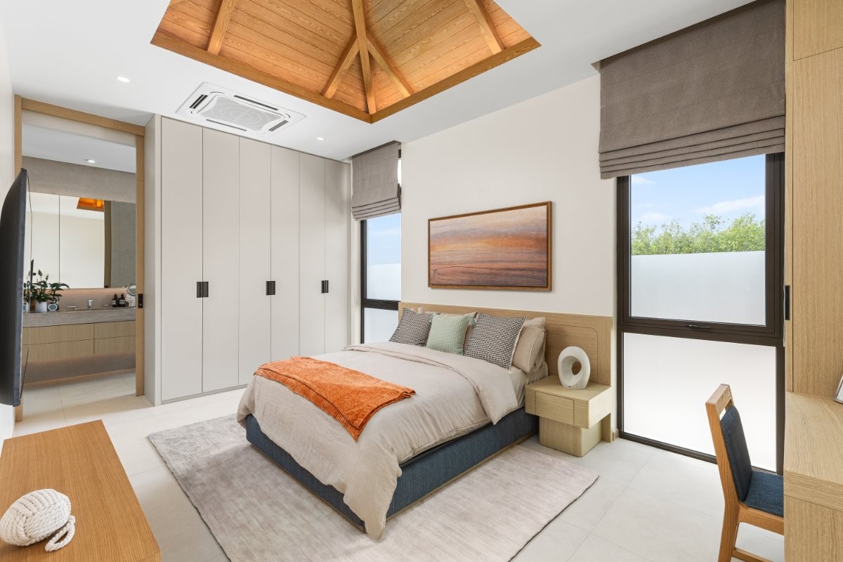 11 BED4.jpg