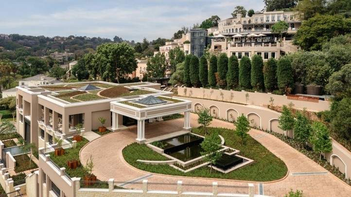from-hospitality-to-residences-the-world-of-four-seasons-02.jpg