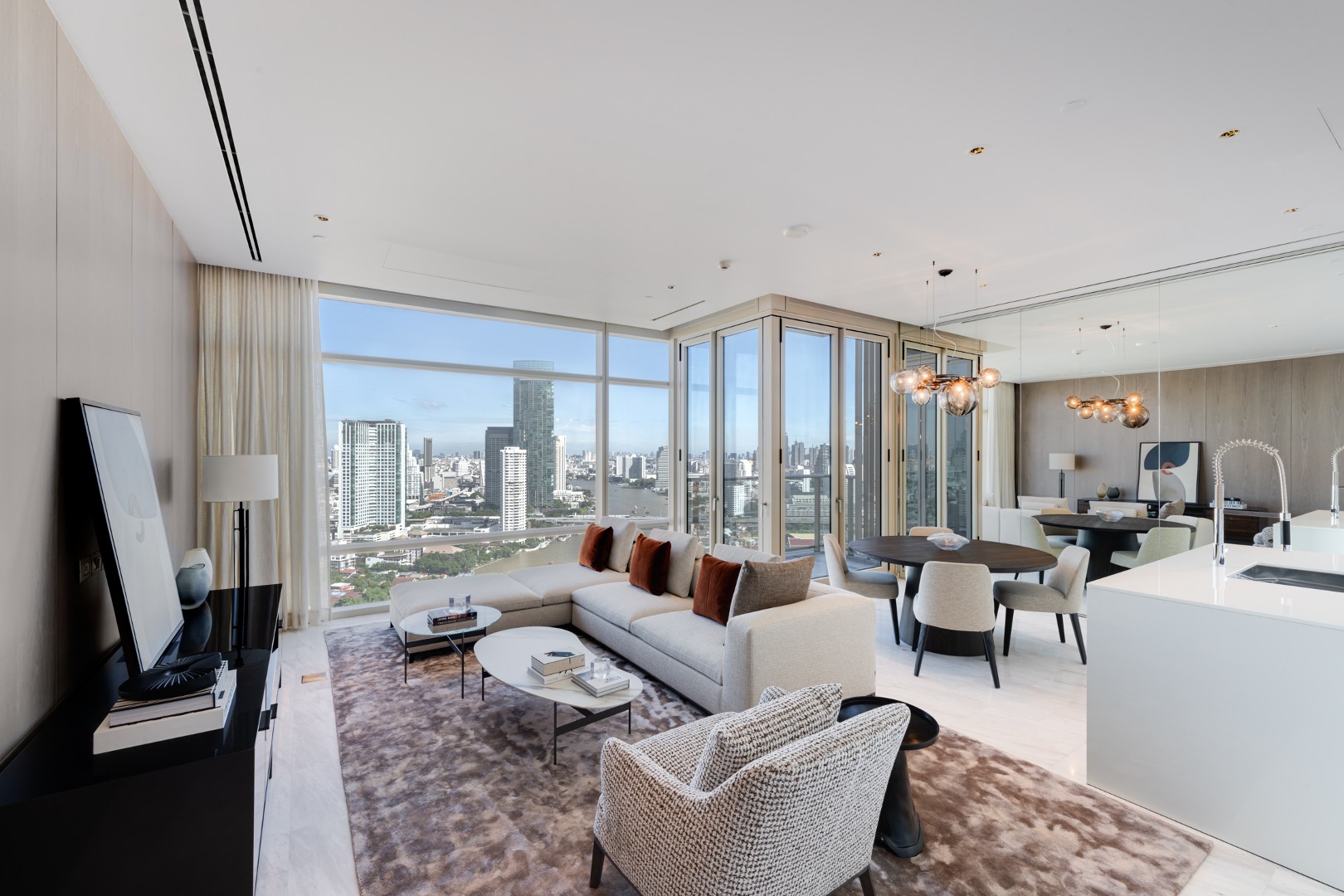 Four Seasons Private Residences Bangkok, 2-Bedroom, Simplex