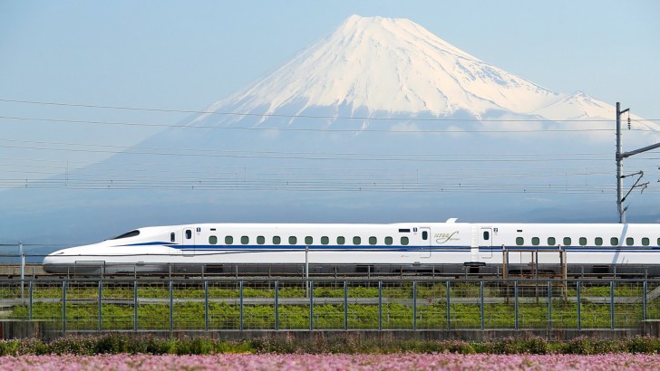 Shinkansen.jpg
