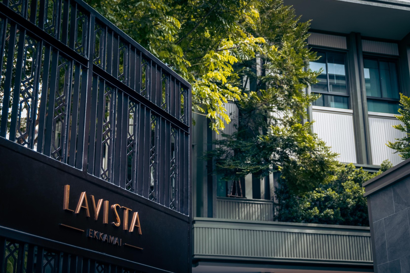 Exterior_7.jpg
