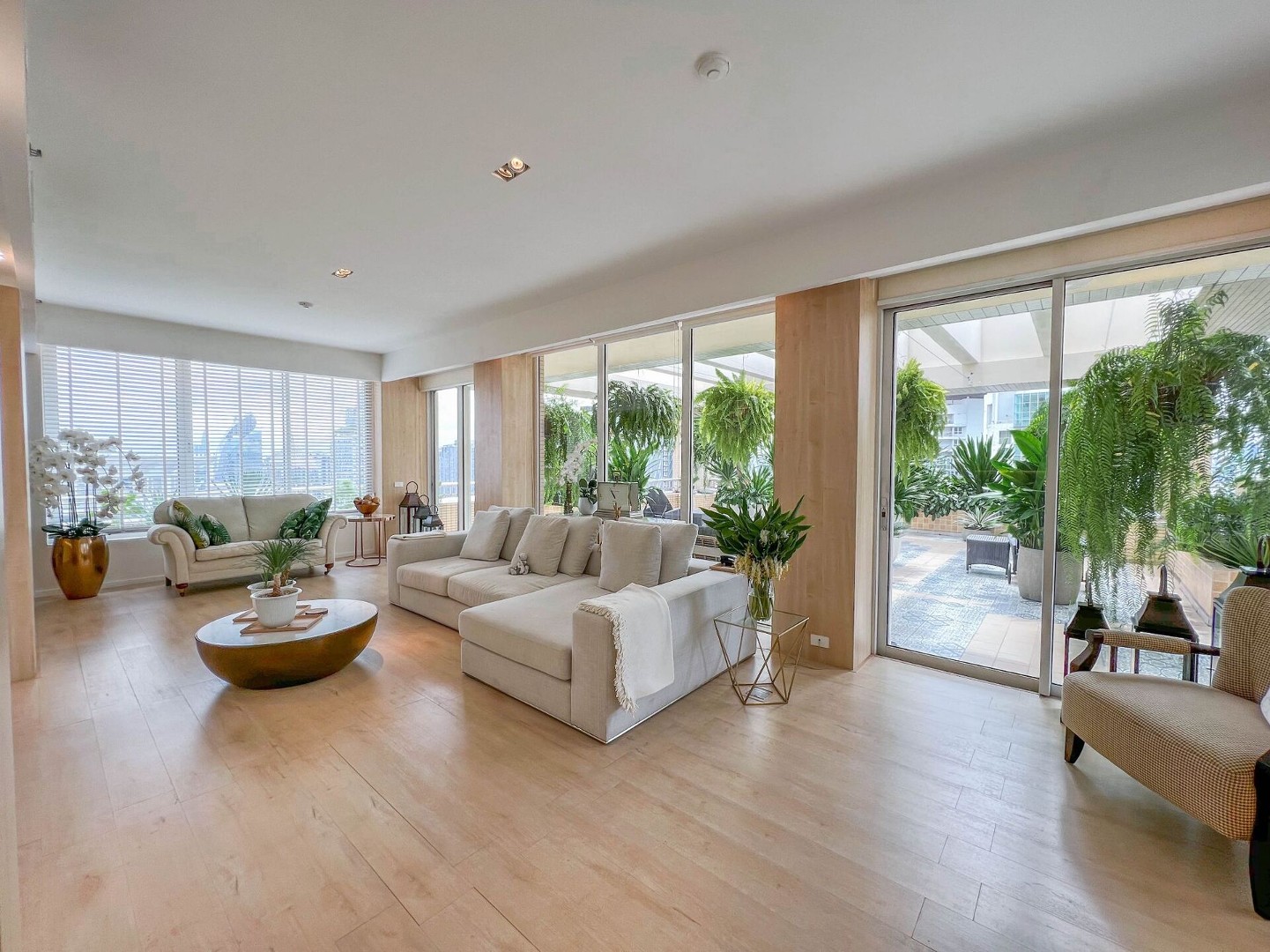 Langsuan Ville Penthouse, Simplex, Bangkok