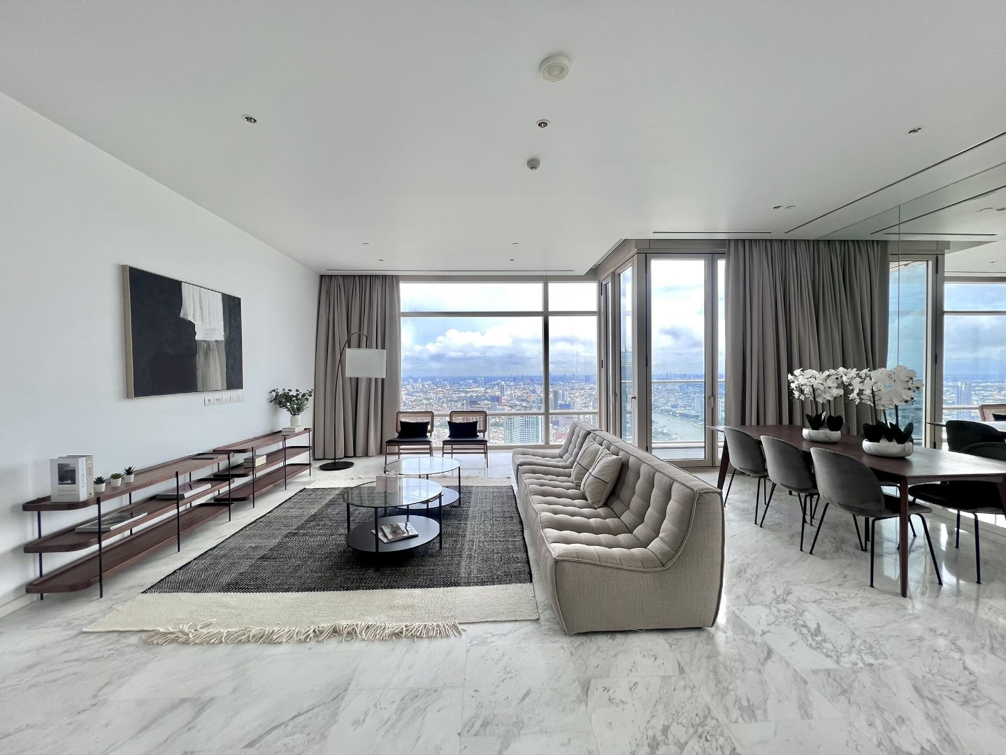 four-seasons-private-residence-bangkok-sc0525-01.jpg