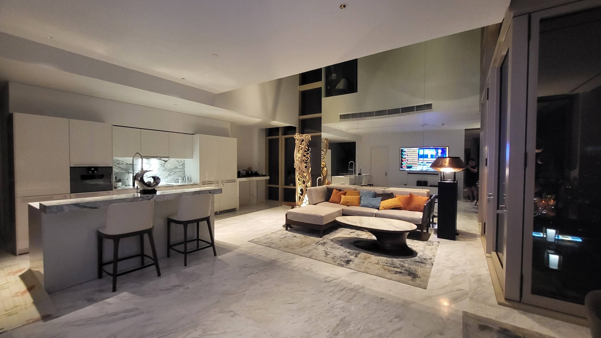 Four Seasons Private Residences Bangkok, 3-Bedroom, Duplex