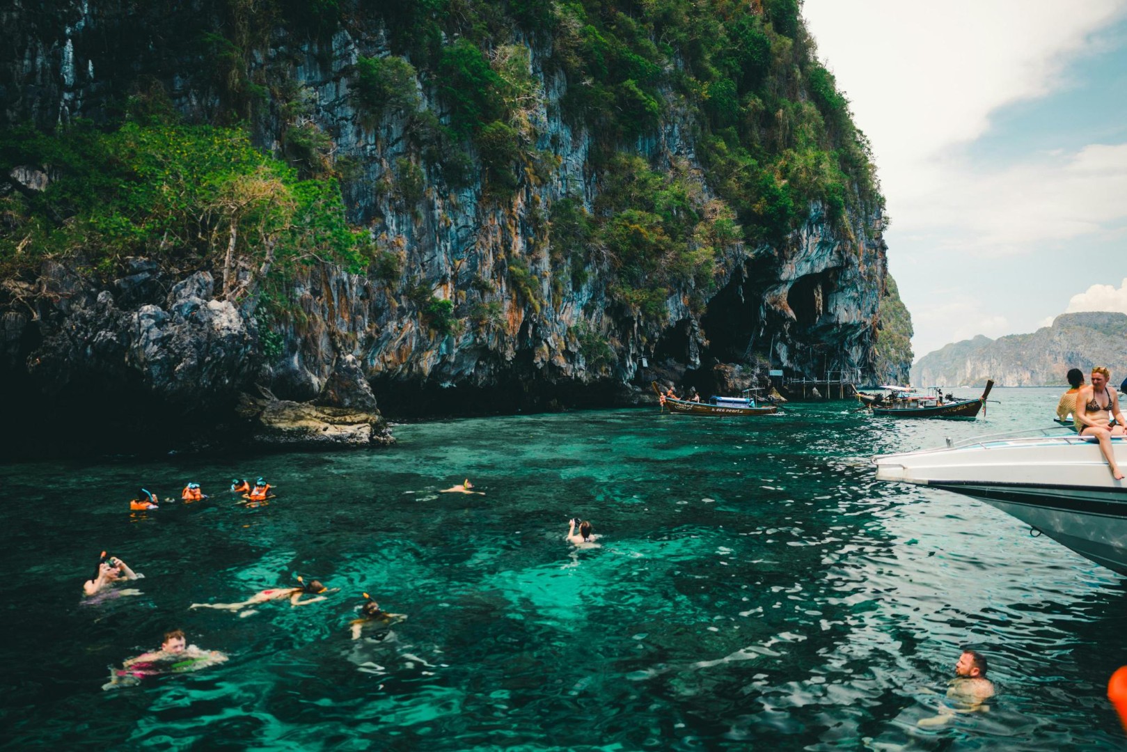 ali-kazal-qwFzRdqqQX0-unsplash (1) (1) (1).jpg