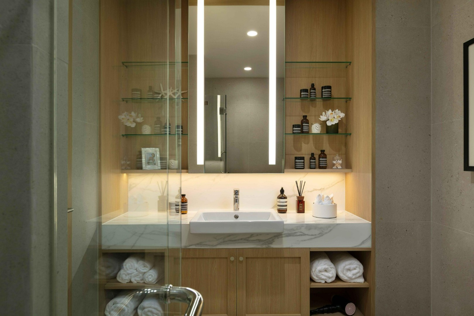 4. Master Bedroom Bathroom.jpg
