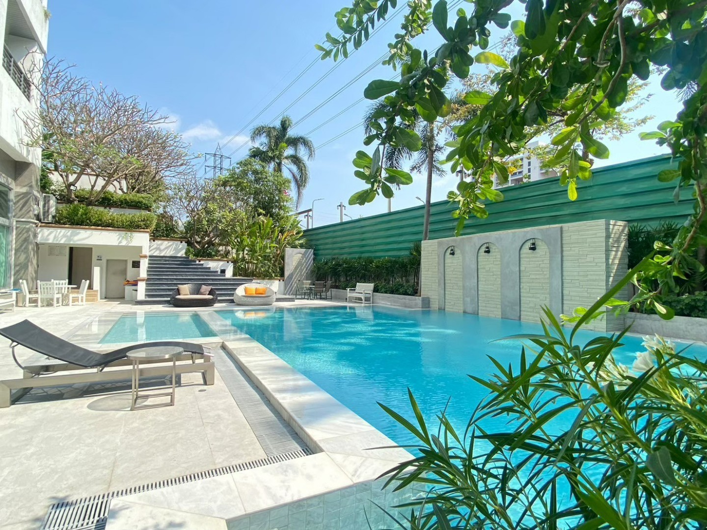 Royal Residence Park