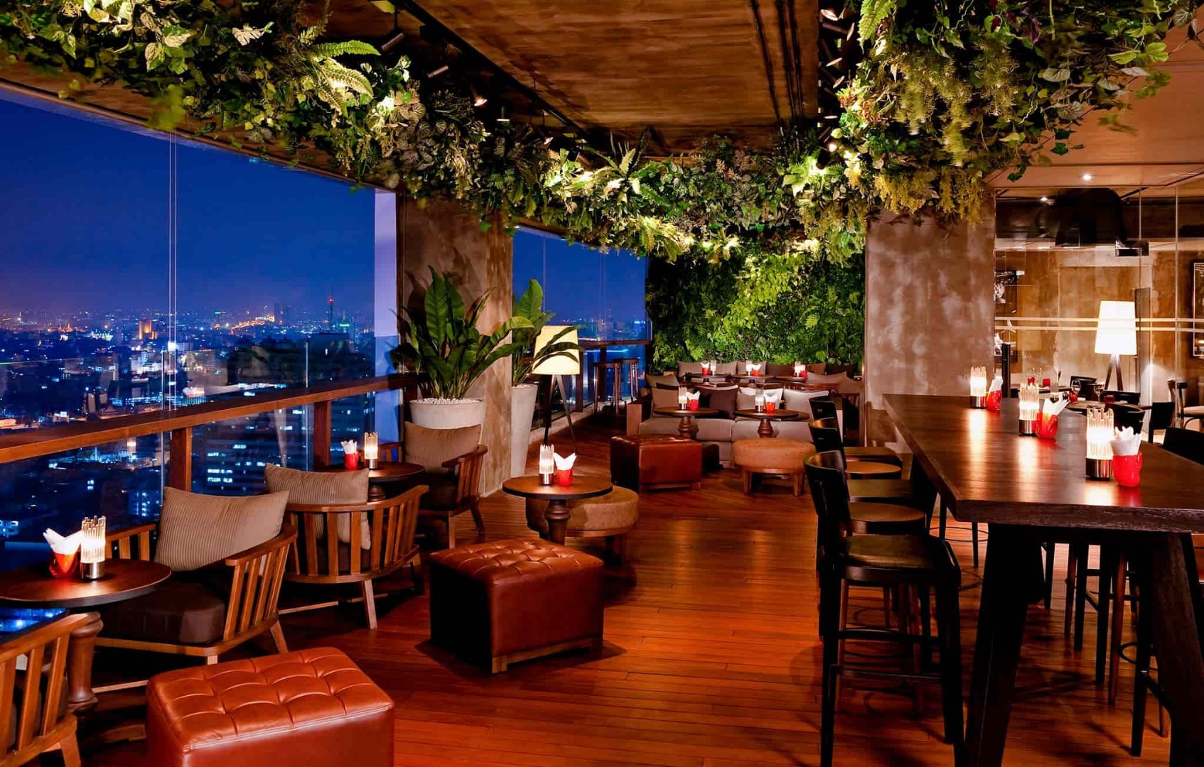 Scarlett Wine Bar Restaurant.jpg