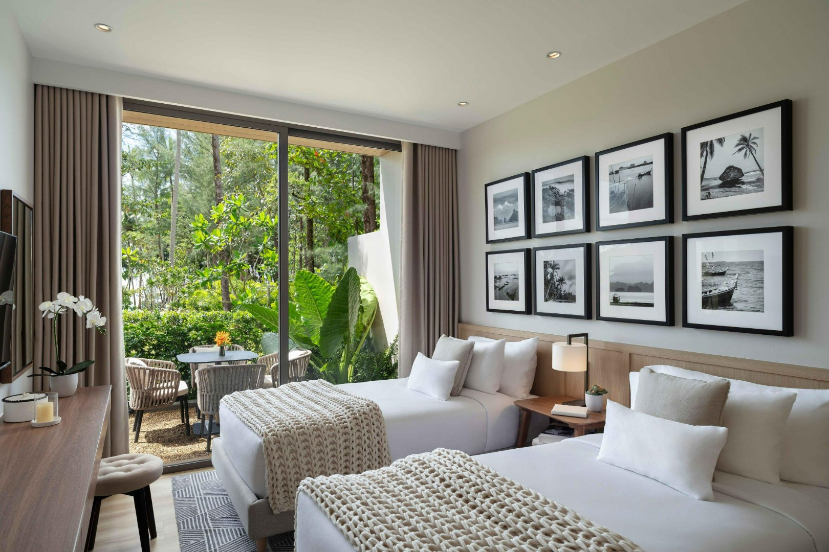 6. Twin Bedroom.jpg