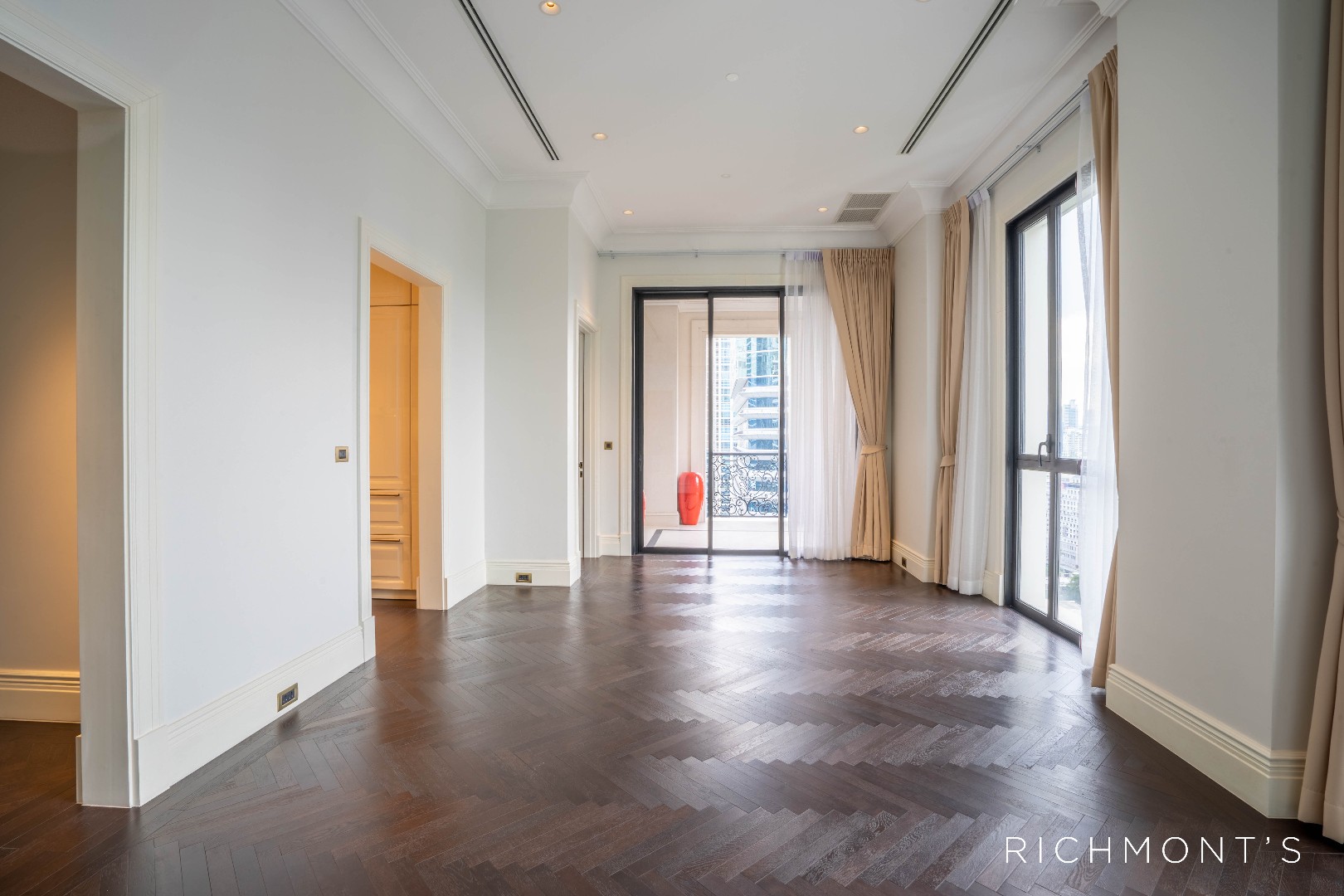 98 Wireless, 2-Bedroom, Bangkok