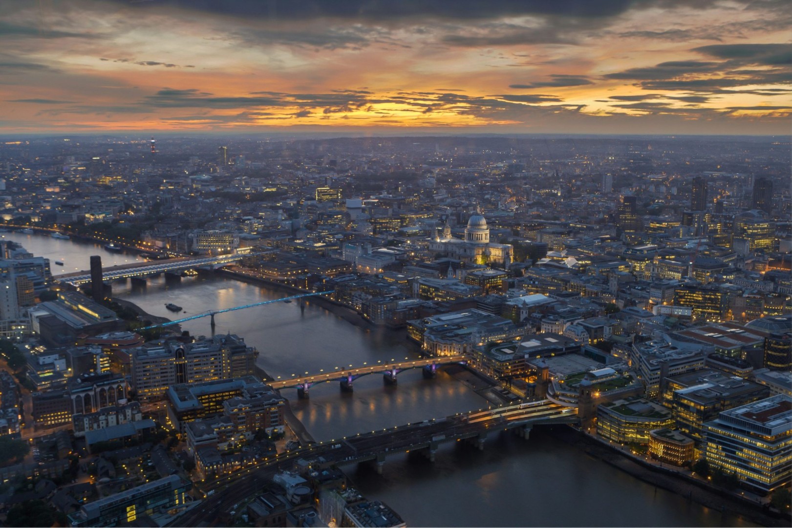 Thames 2.jpg