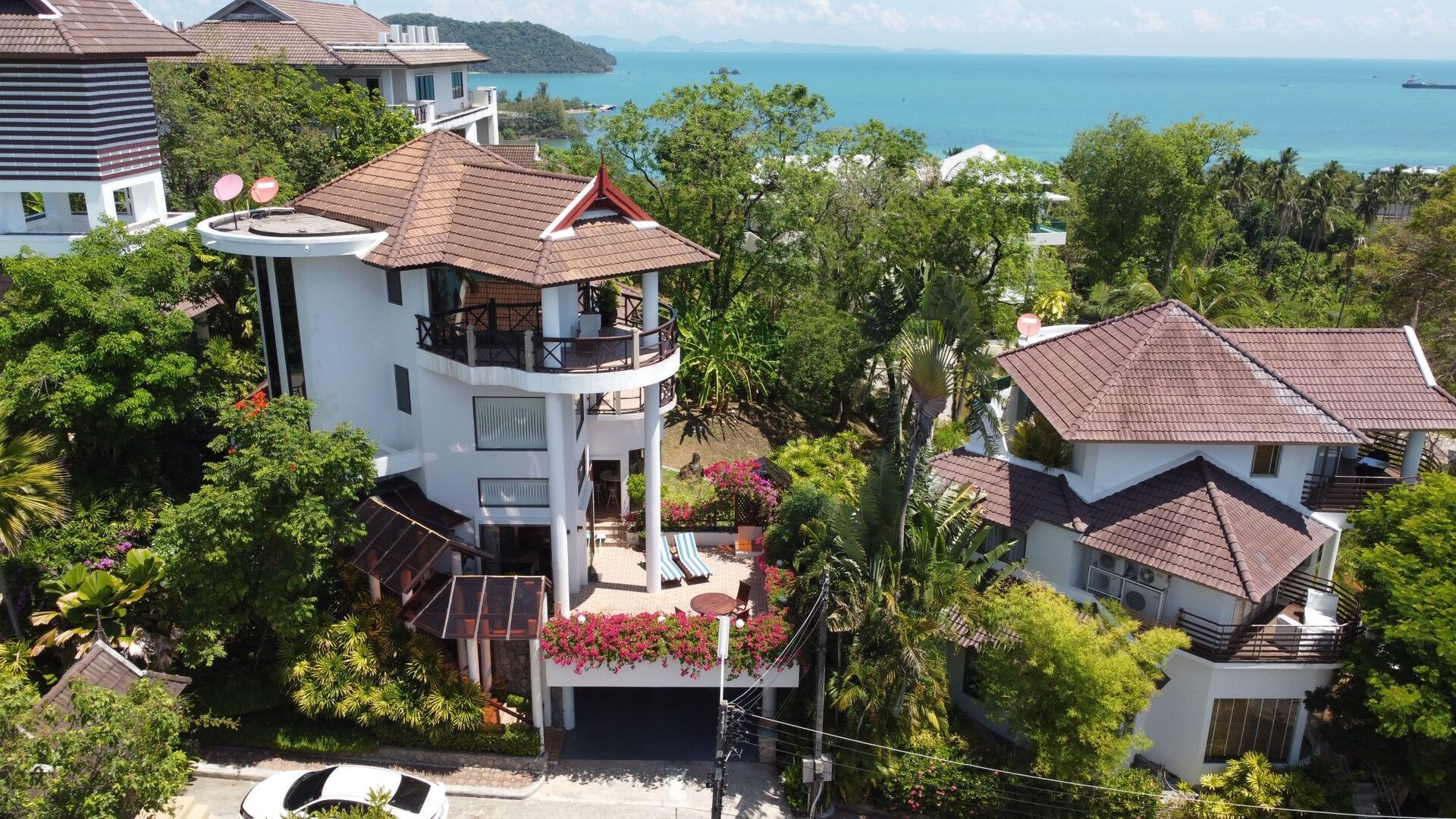 Vanich Bayfront Villa, 3-Bedroom, Phuket