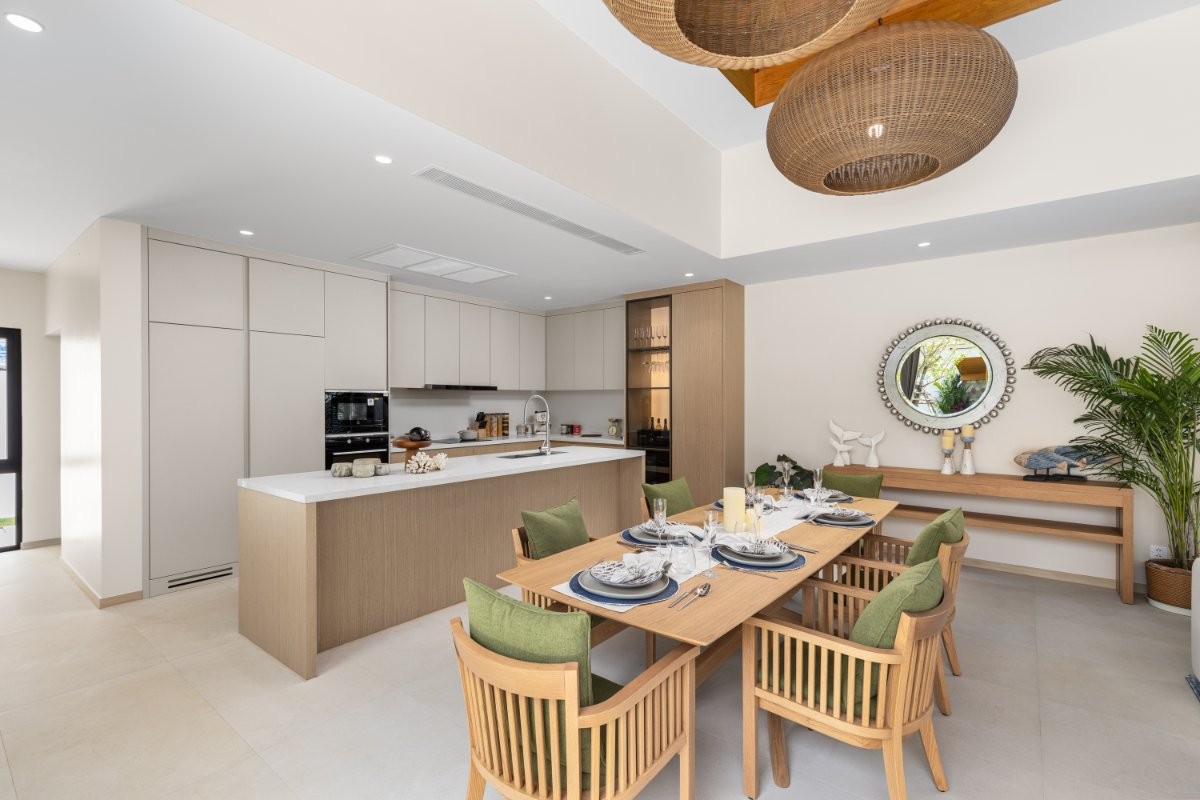 6 kitchen.jpg