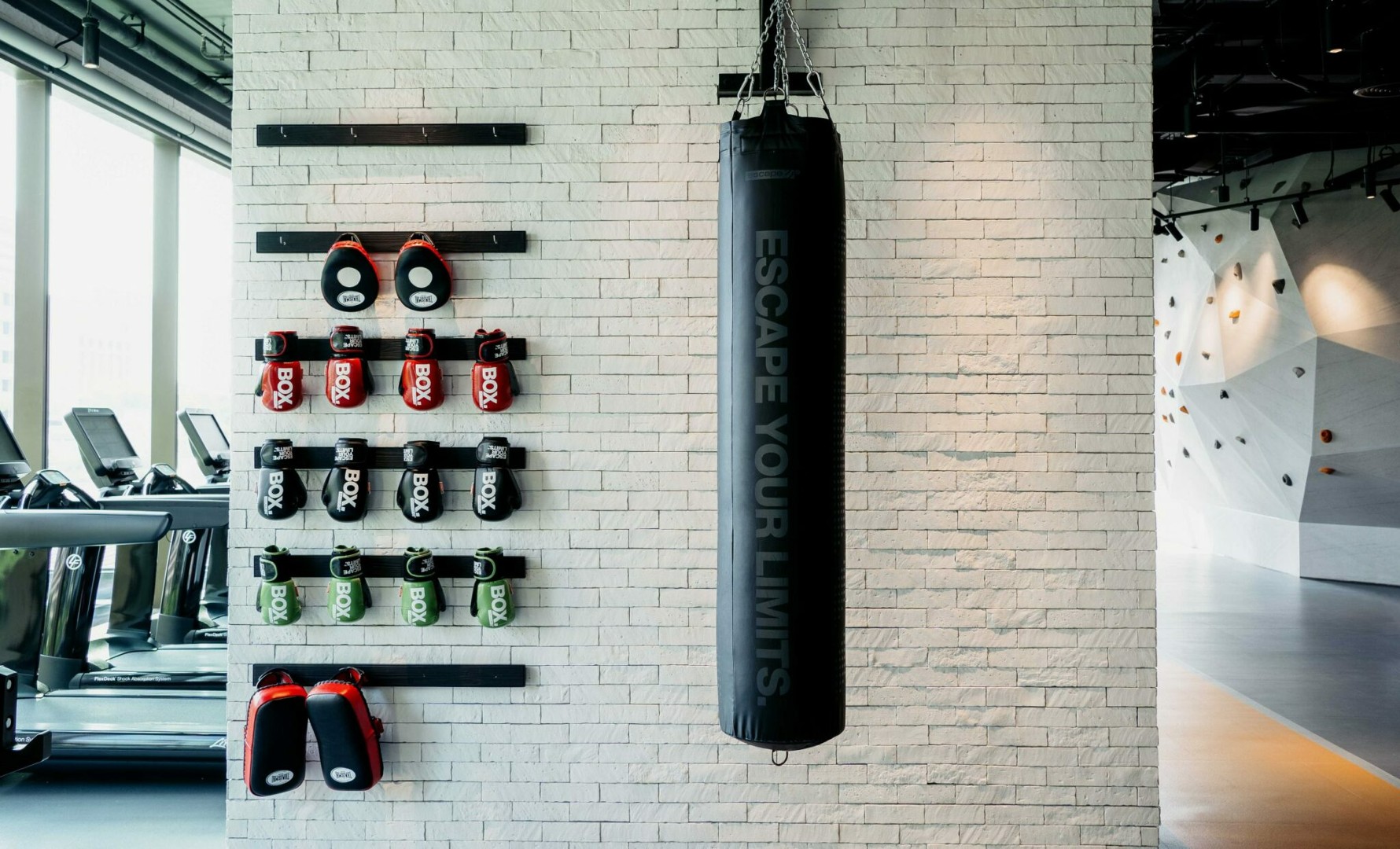 Gym-Kimpton-Maa-Lai-Bangkok-03-scaled.jpg