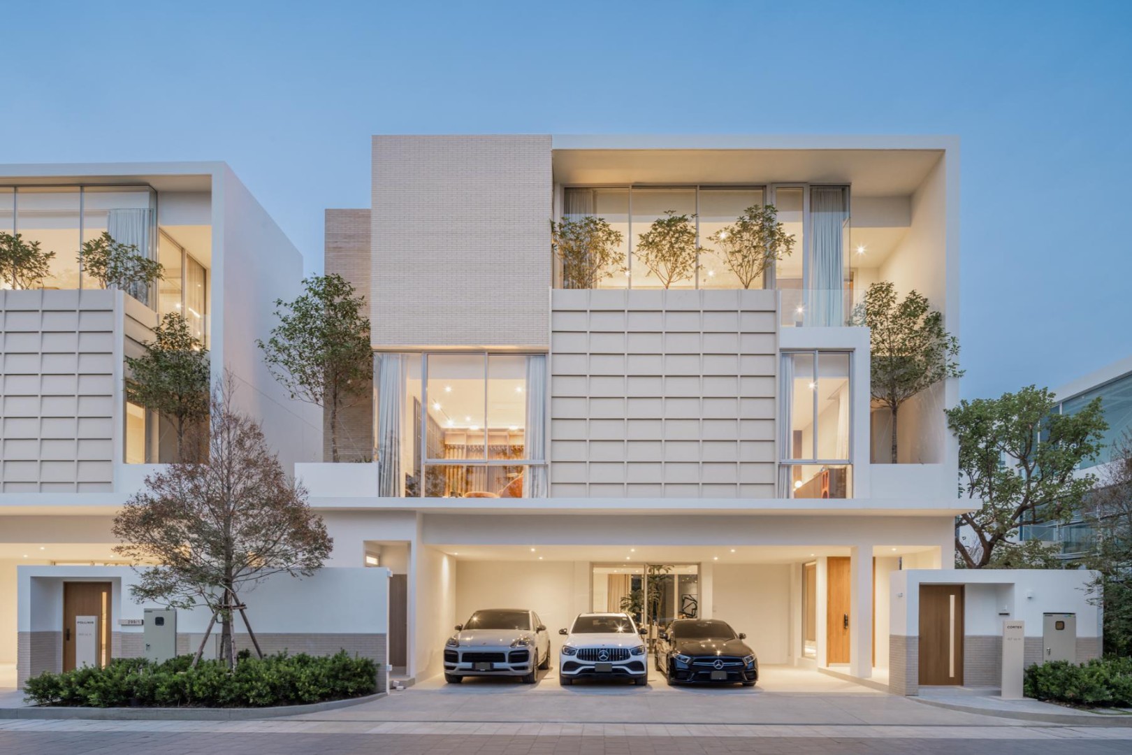 Noble Terra Rama 9 – Ekkamai