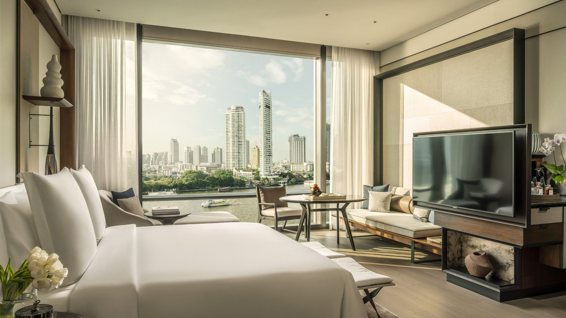 from-hospitality-to-residences-the-world-of-four-seasons-05.jpg