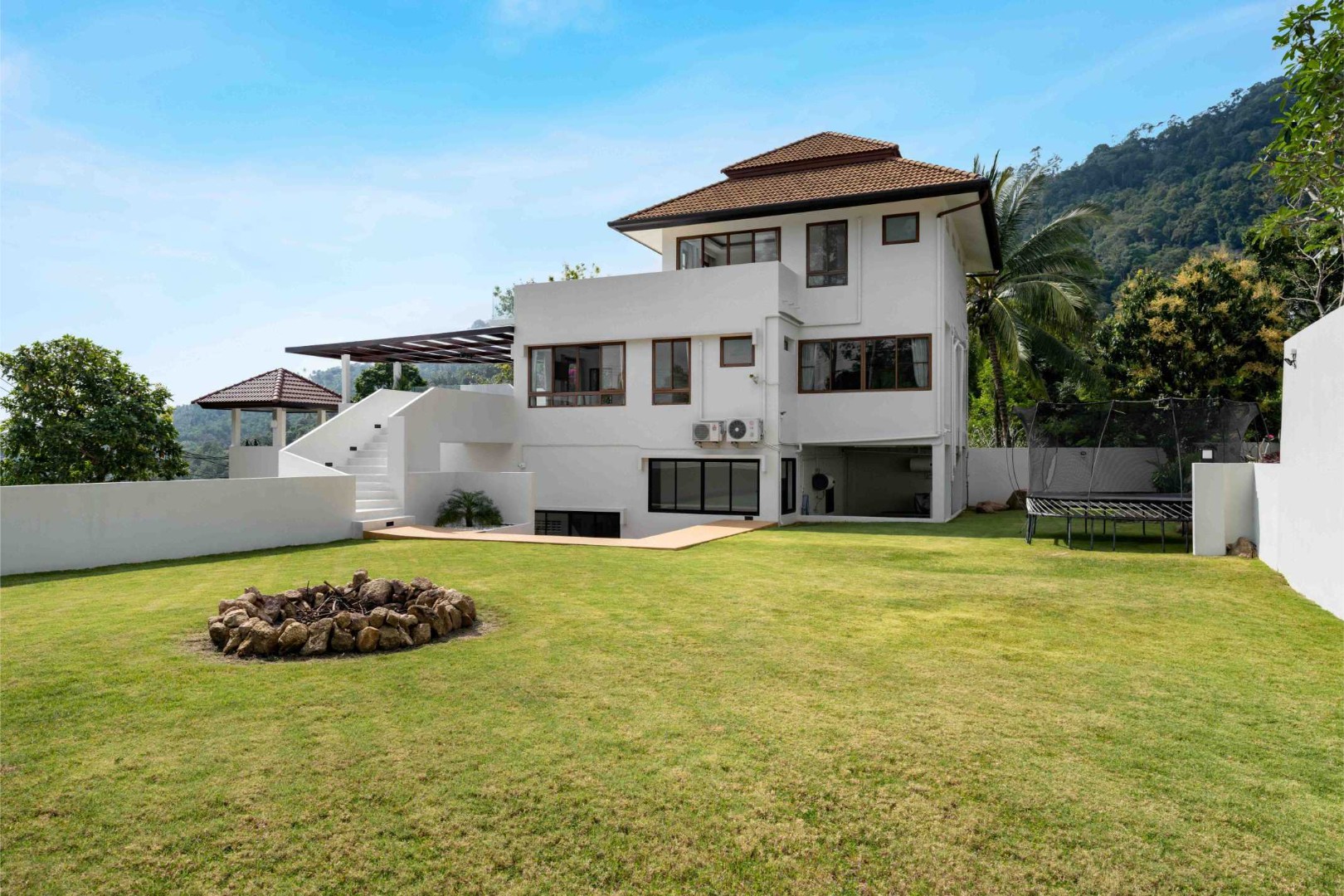Galactic Villa, Koh Samui