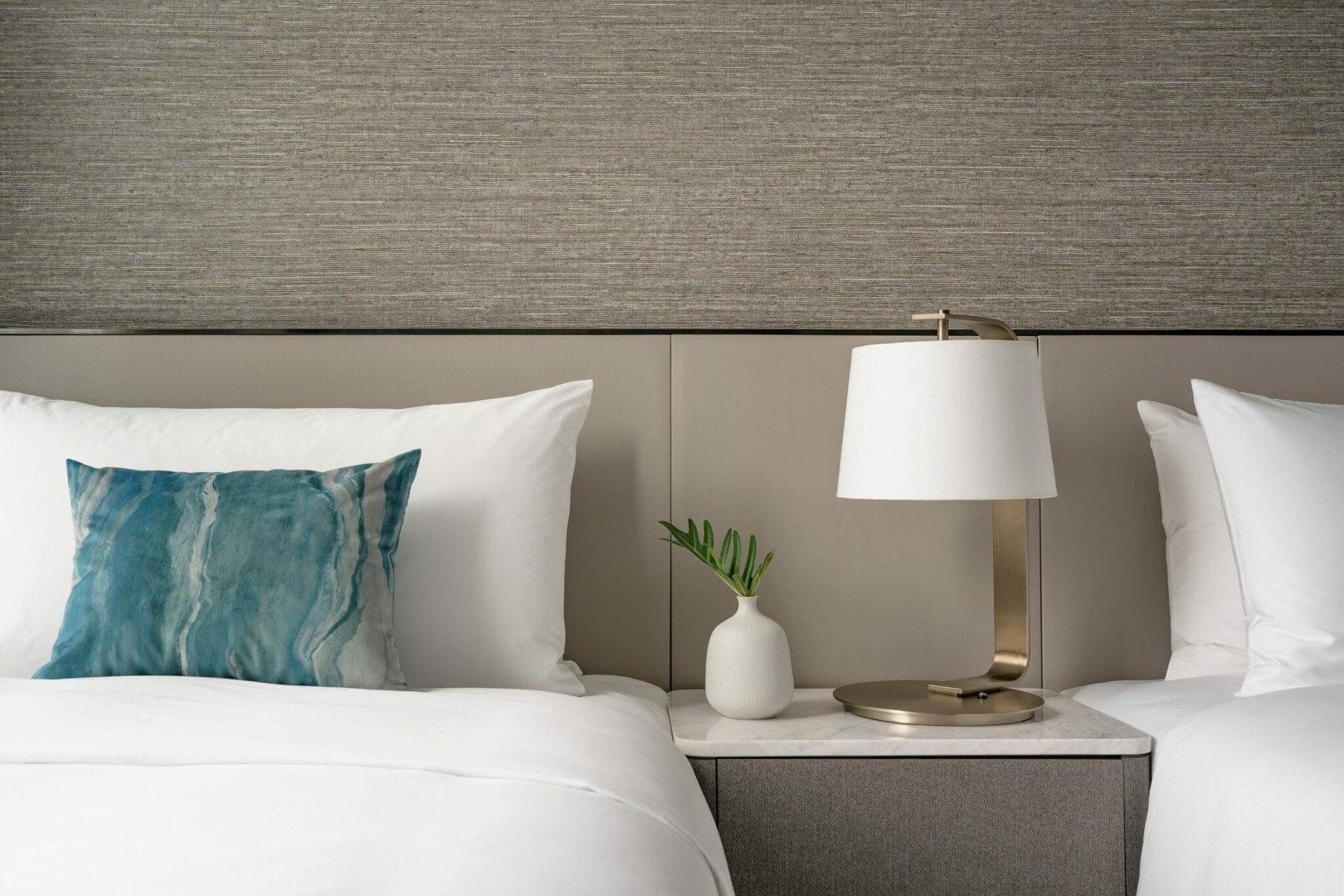 Three-Bedroom-Residence-Kimpton-Maa-Lai-Bangkok-02-scaled.jpg