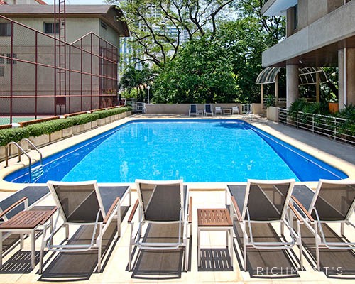 pool.jpg